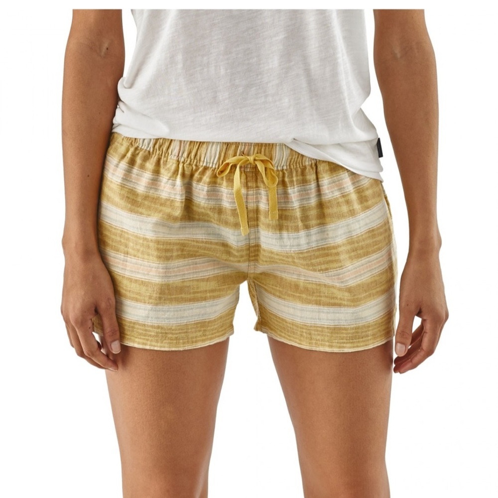 Patagonia W's Island Hemp Baggies Shorts Small Yellow Pink Stripe
